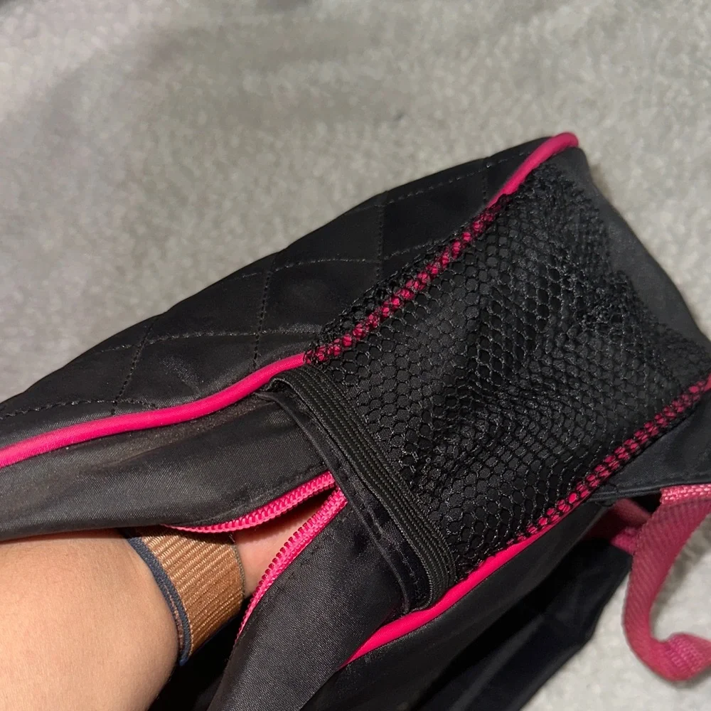 Black Quilted Backpack with Pink Ballet Design 💕 4x15$ - Picture 4 of 5
